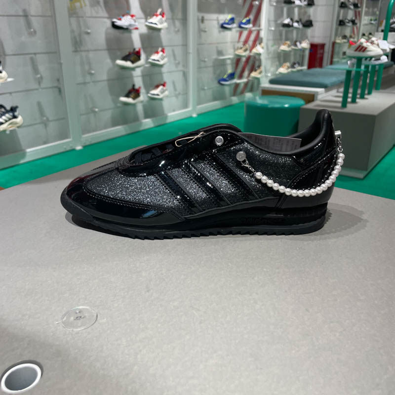 ADIDAS阿迪达斯三叶草男女2025春款经典薄底T头运动休闲鞋 JQ2615