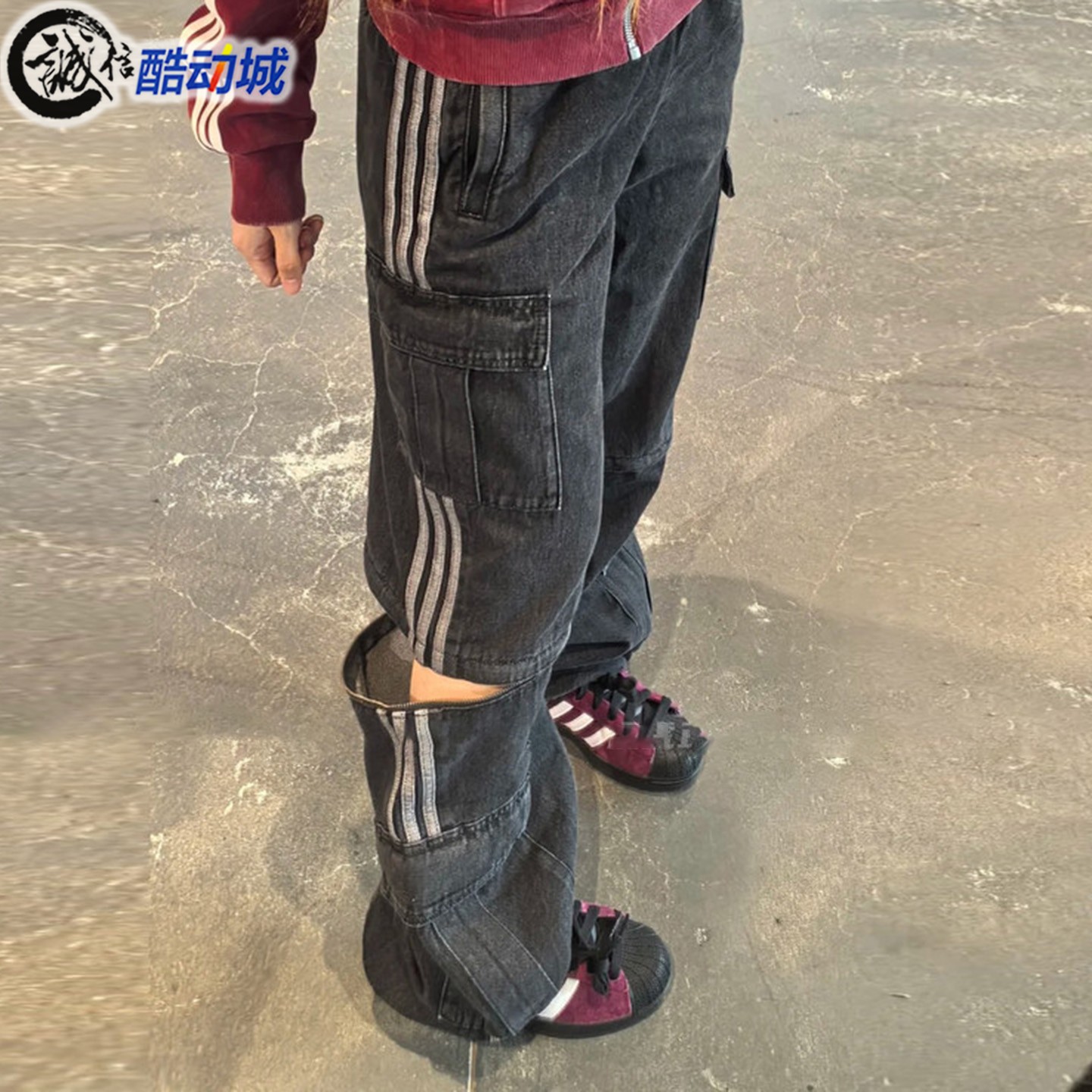 阿迪达斯三叶草女子牛仔运动裤