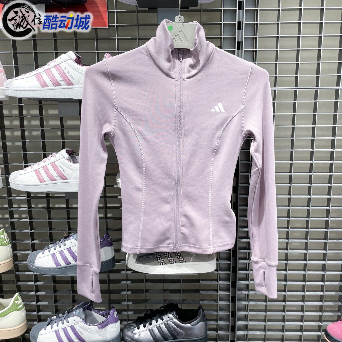 阿迪达斯三叶草女子2026夏新款速干半高领运动紧身夹克外套KF8551