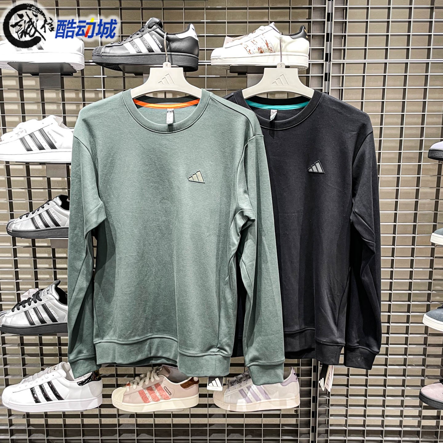 Adidas阿迪达斯2026春季男子运动休闲圆领卫衣套头衫KR2506KR2507