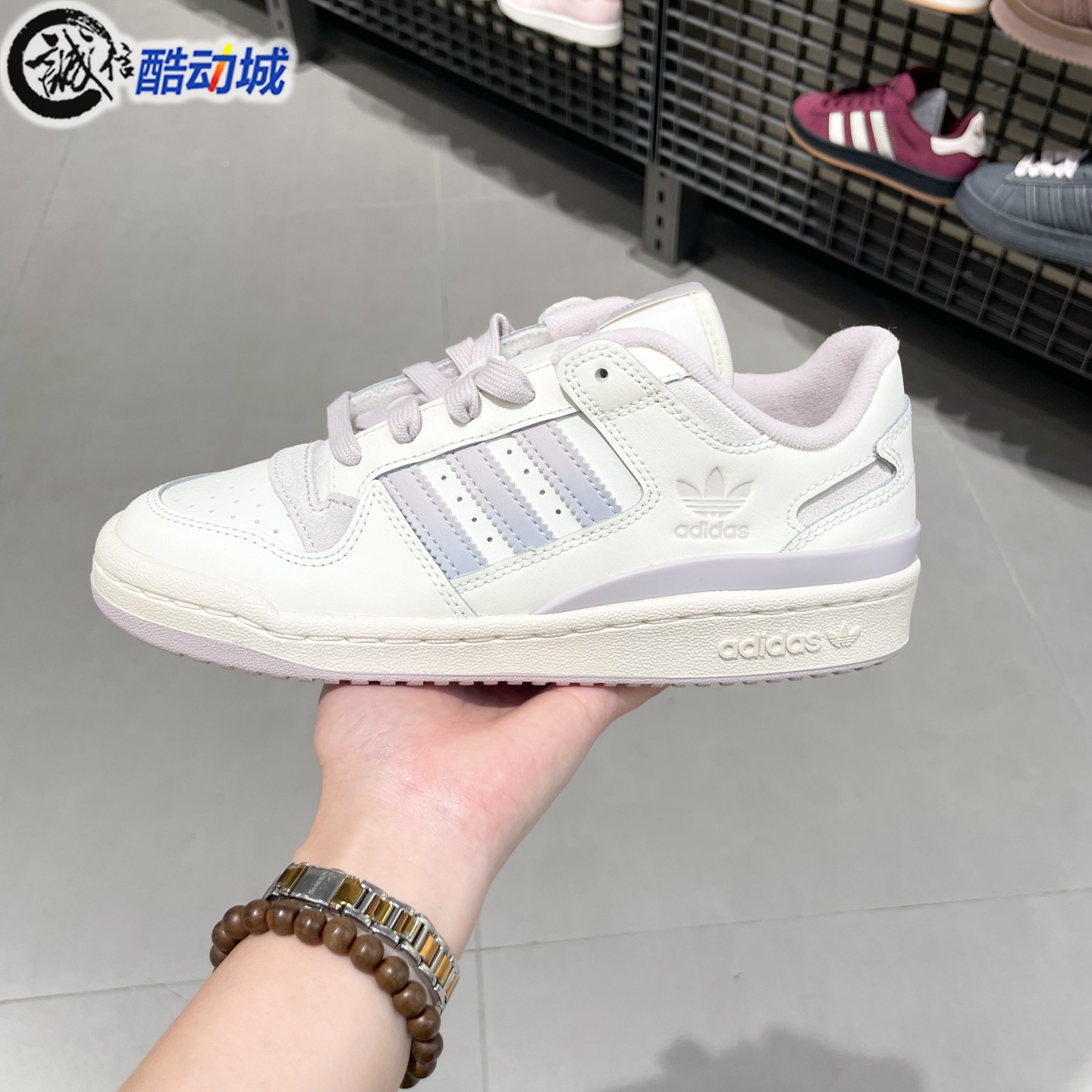 阿迪达斯三叶草女子运动小白鞋