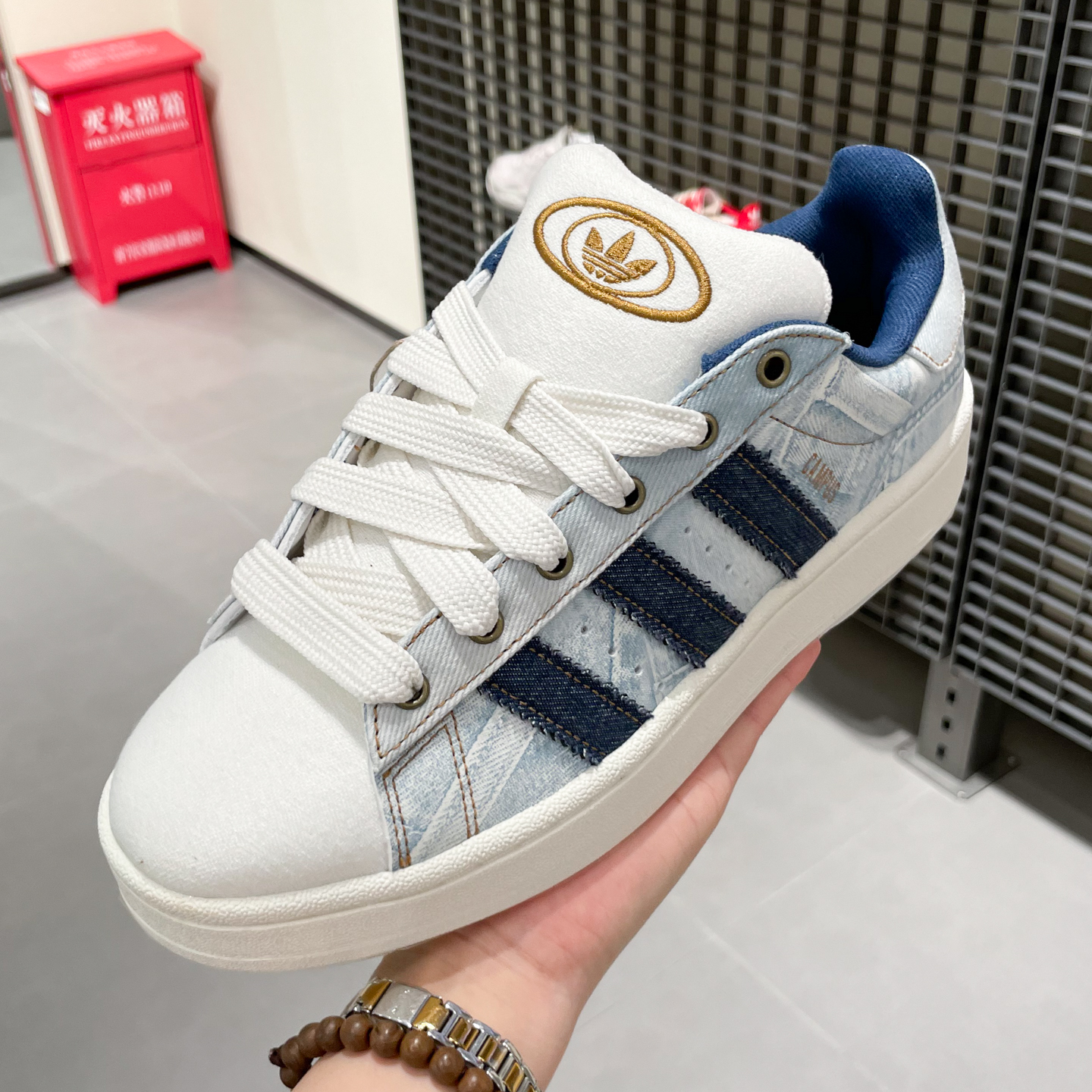 阿迪达斯三叶草男女鞋面包鞋