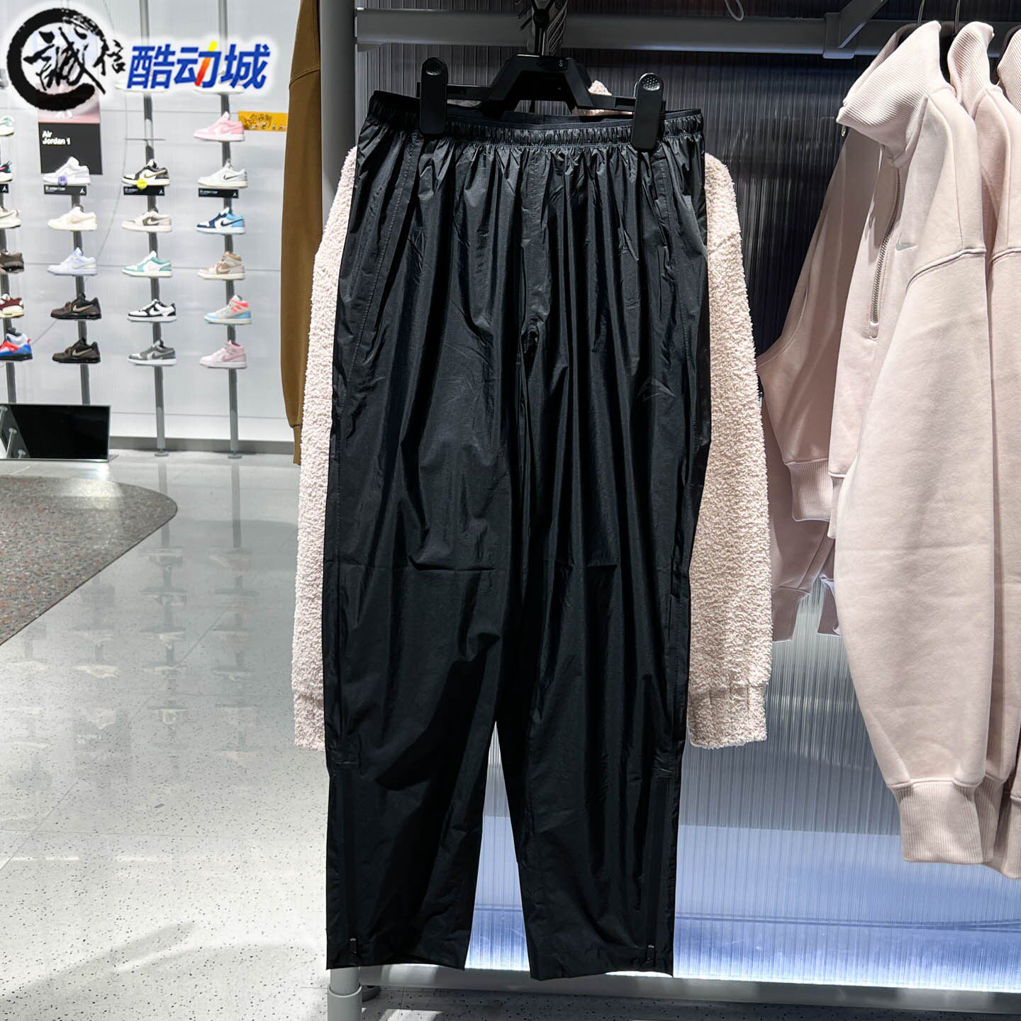 Nike耐克2025冬新款女子户外防风防水越野中腰跑步长裤HV2624-010