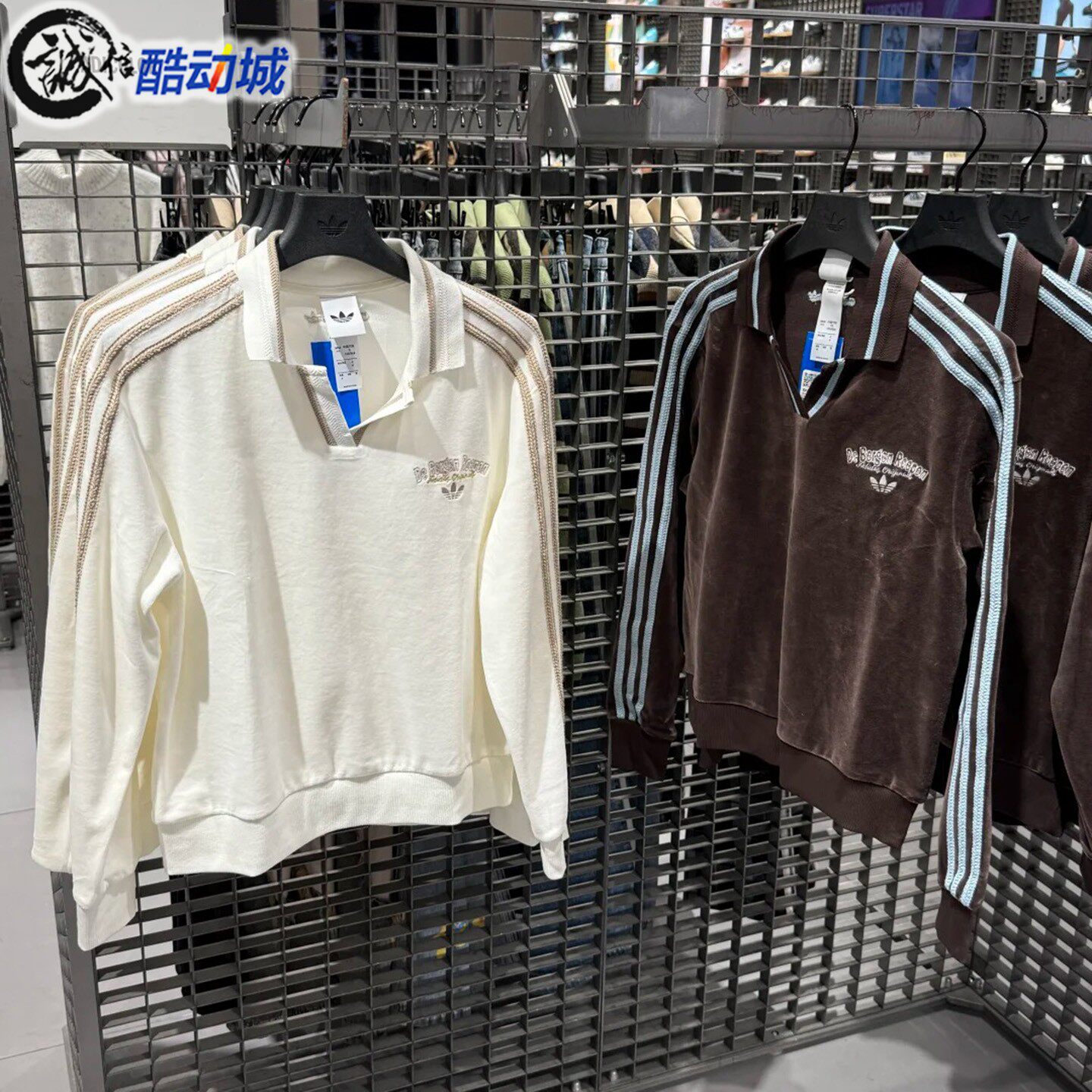 阿迪达斯三叶草女子复古宽松丝绒卫衣套头衫单穿内搭上衣KW8120