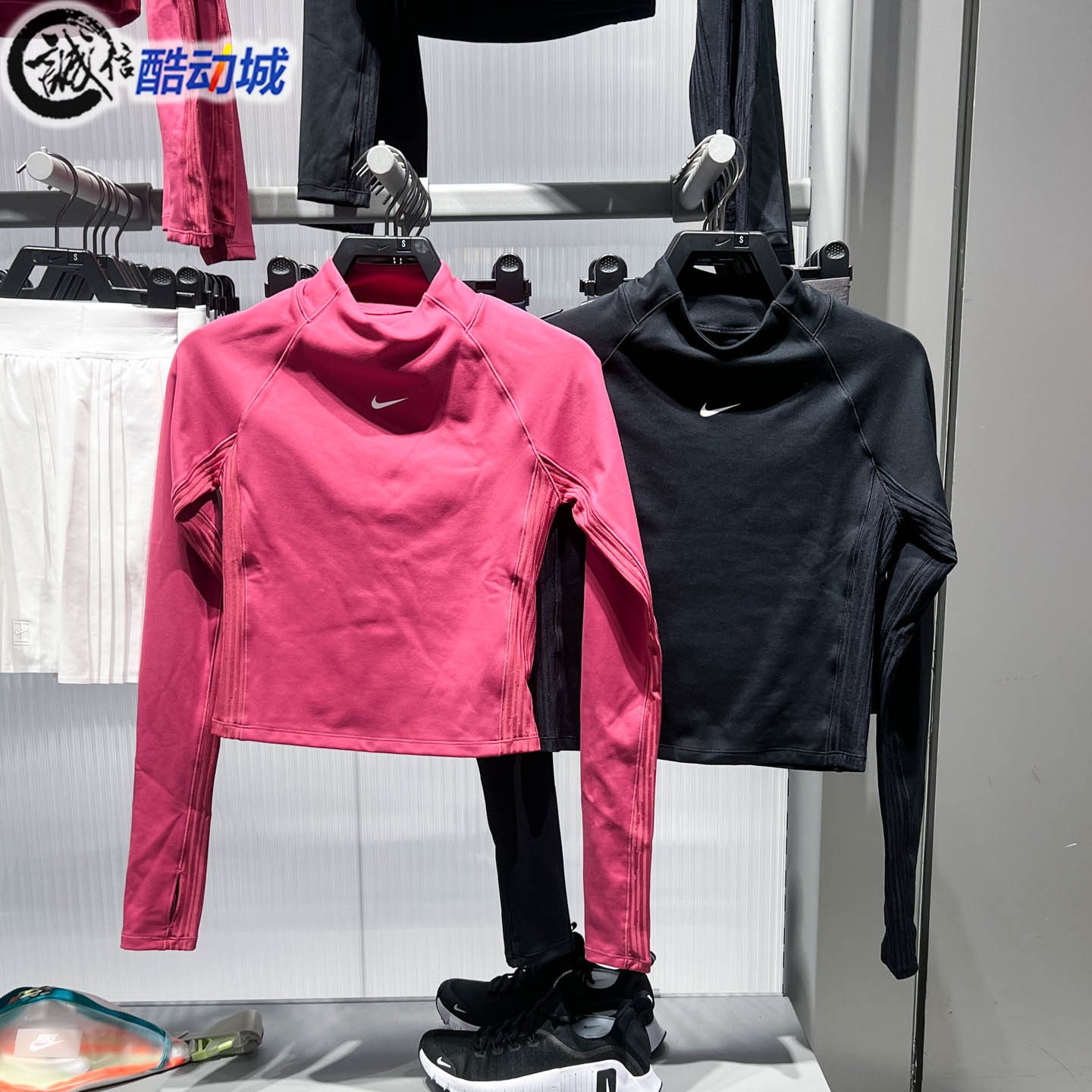 Nike耐克2025冬新款女子紧身速干长袖运动训练上衣HV3737-010-634