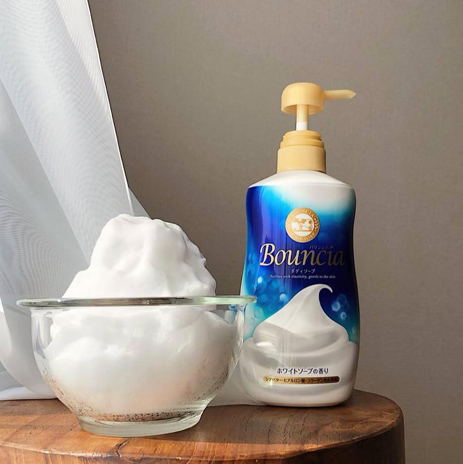 日本牛乳石碱沐浴露超丰富泡泡