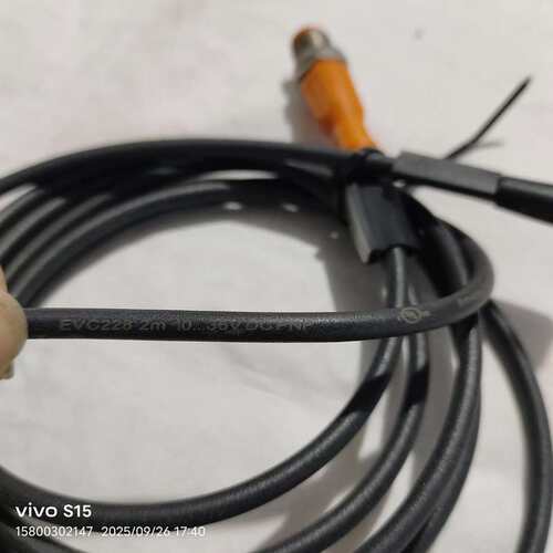 {议价}全新IFM易福门工业线缆，型号EVC228，2米长度，10-