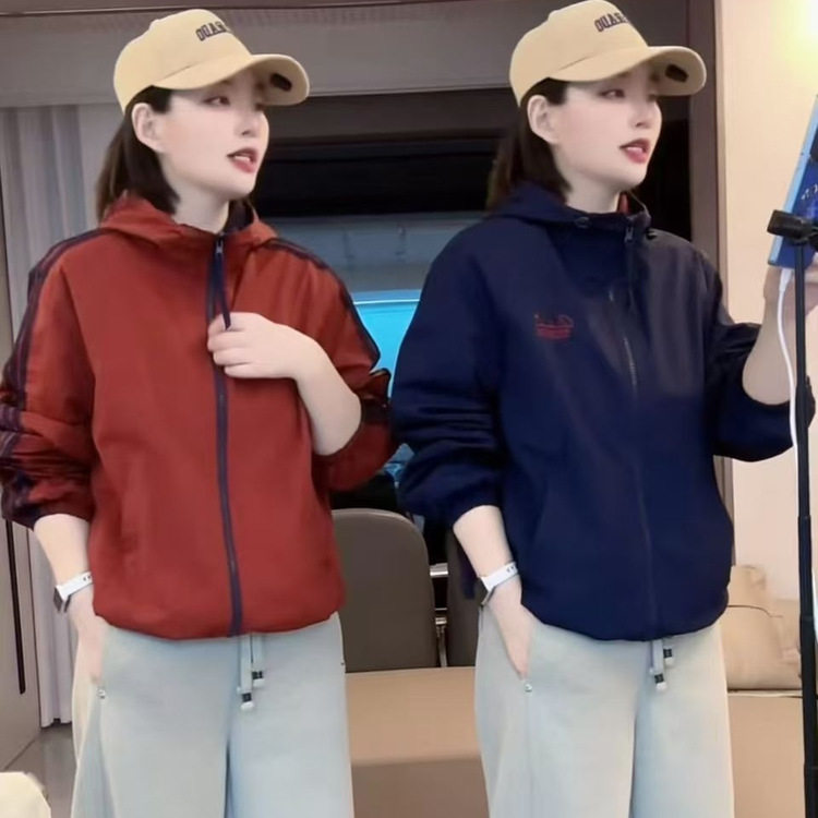 正品2026春季新款时尚拼色双面穿连帽薄款外套上衣女装