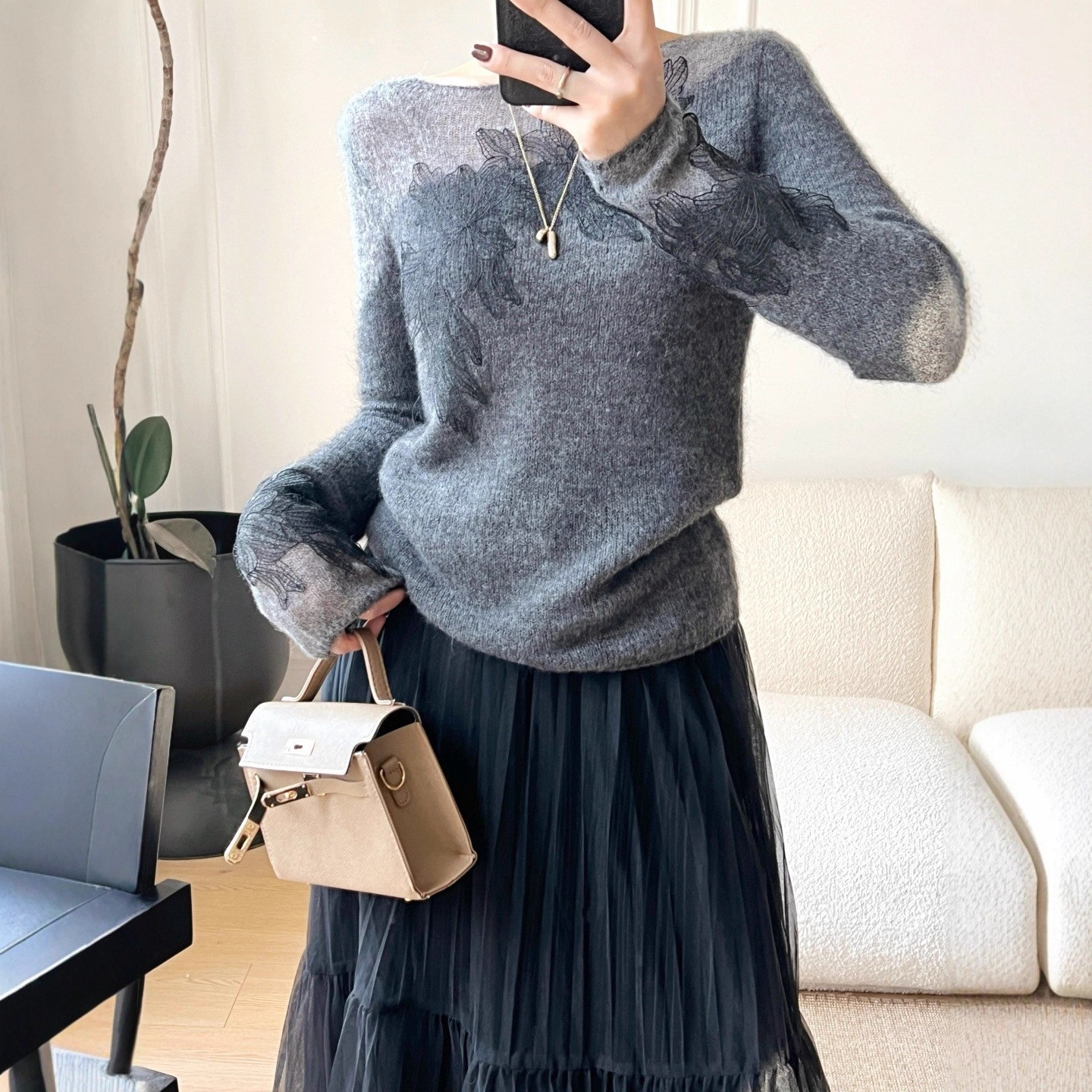 南油高端羊驼毛一字领针织衫