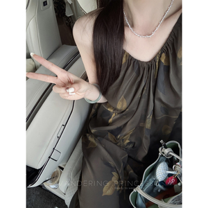 钱美西 1oo桑蚕丝新中式植物印花清冷系榆树叶真丝无袖吊带连衣裙