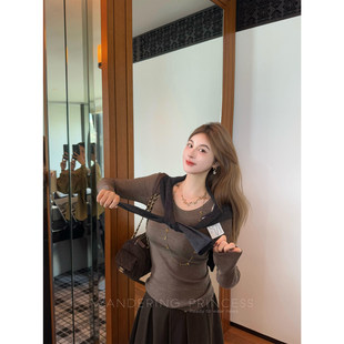 钱美西 120S100羊毛扬子纱圆领无缝一体4色显瘦修身针织打底衫女