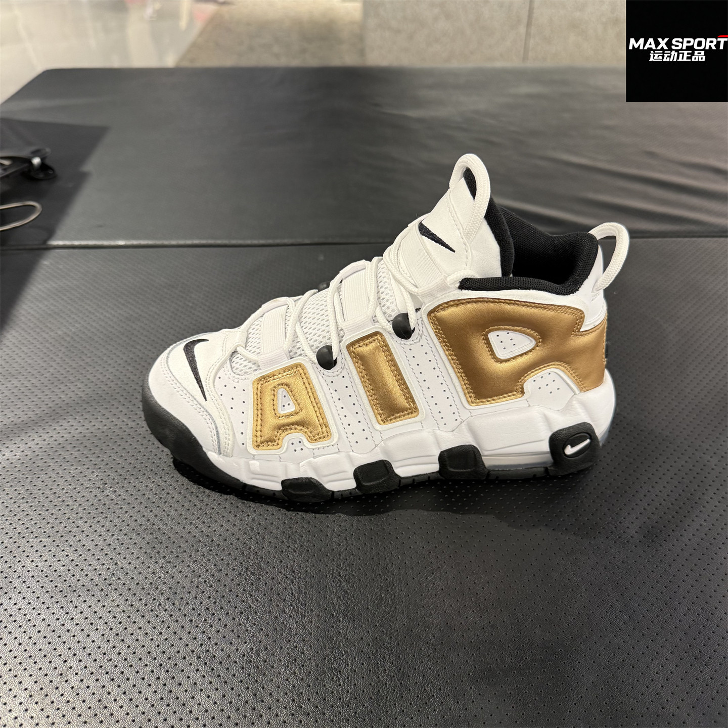 耐克男女皮蓬运动休闲鞋