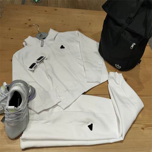 Adidas阿迪达斯女外套夹克