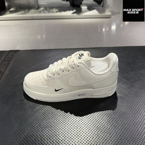 耐克女子板鞋空军一号运动休闲鞋