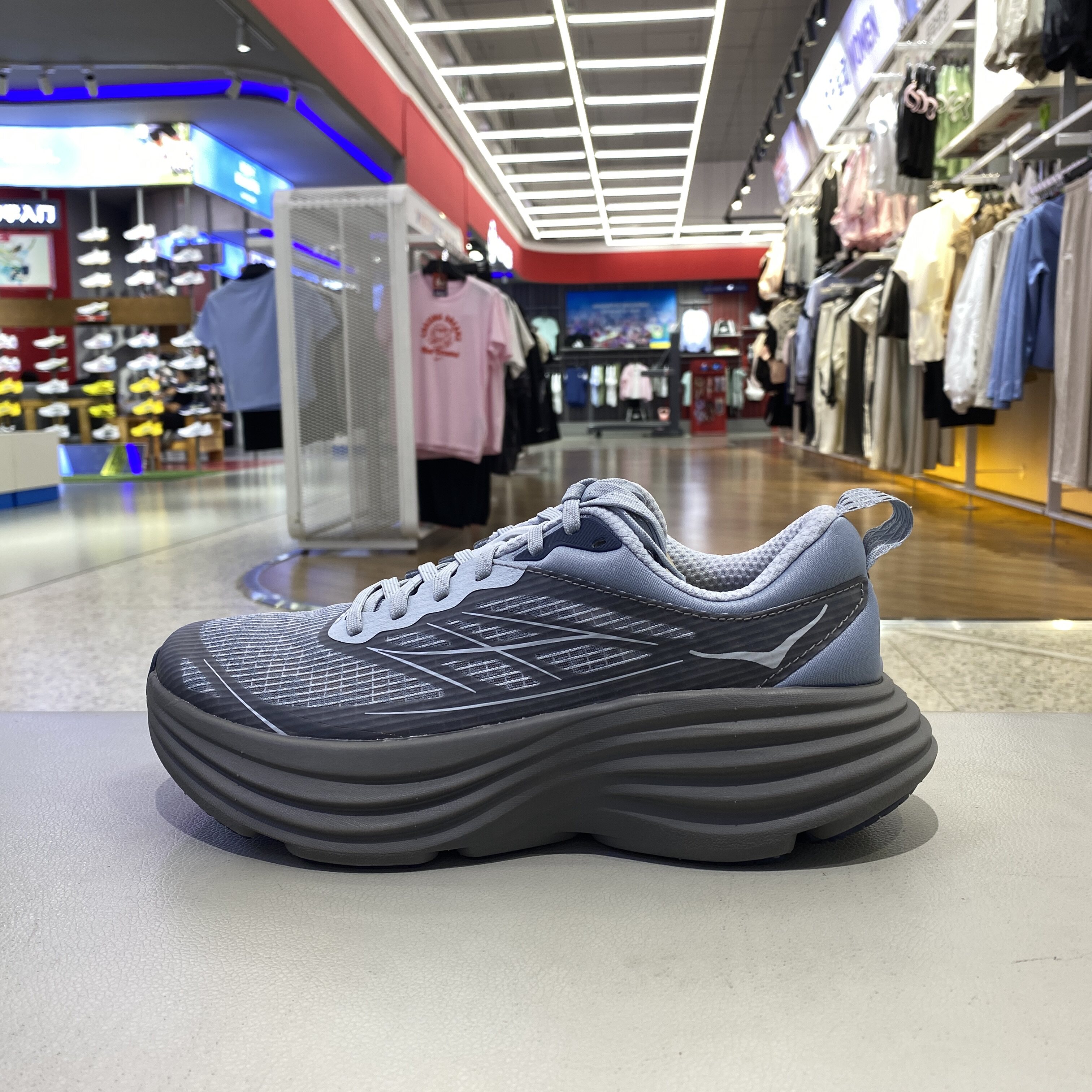 HOKA男女款缓震跑步鞋路跑鞋图片