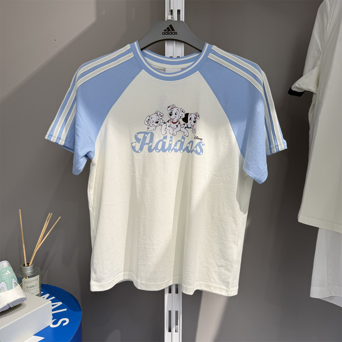 Adidas阿迪达斯三叶草女子短袖夏季纯棉透气运动休闲T恤衫KG6698