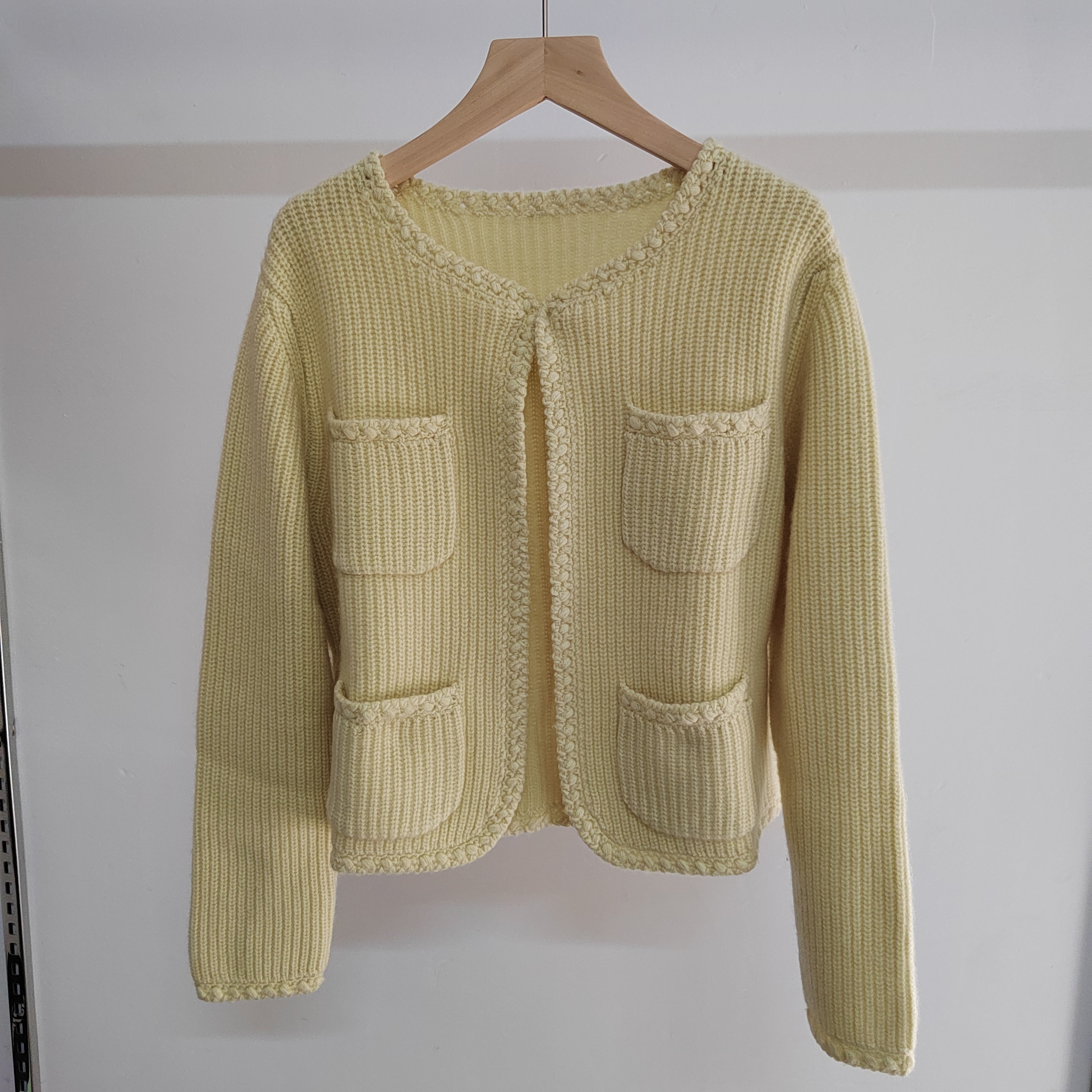 鄂市100%纯羊绒衫圆领小香风气质女开衫加厚针织外套上衣