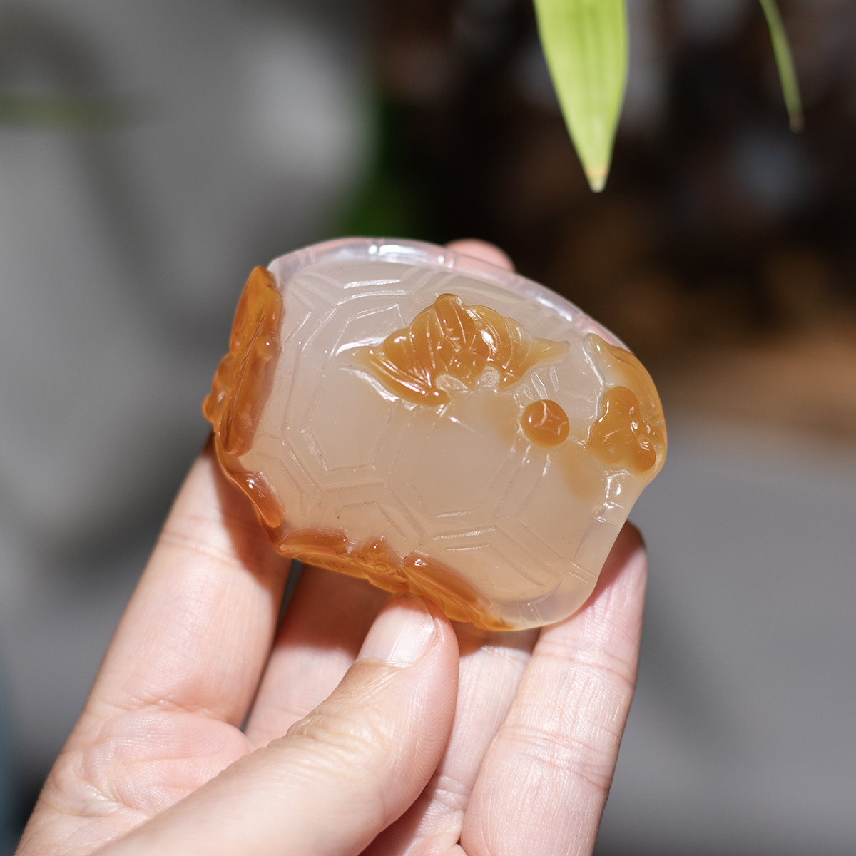 天然俏色玛瑙富甲天下把玩件
