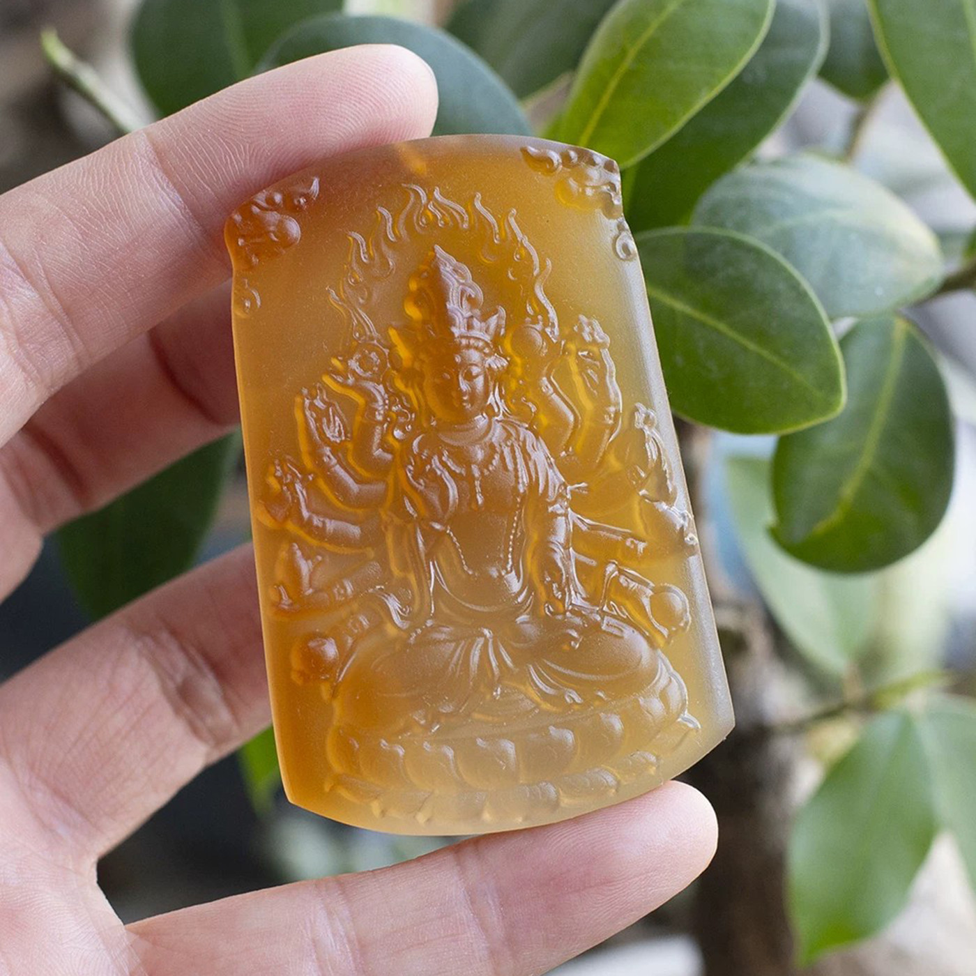 天然玛瑙12生肖千手观音吊坠中式