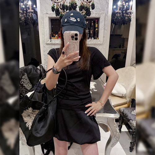 【清仓季】时髦精私藏  设计感炸裂 不规则袖T恤