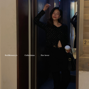 洋气新店REDMEMORY灿若繁星 华夫格纹理编织V领针织时髦毛衣