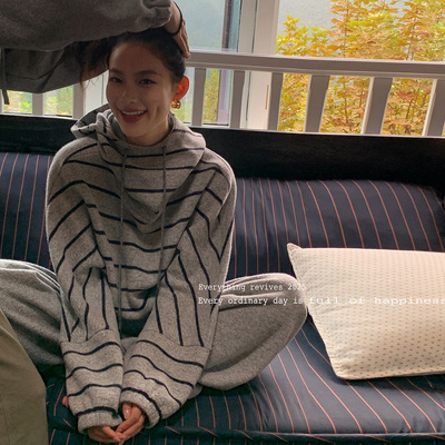 洋气新店REDMEMORY韩系白月光 慵懒feel~糯叽叽拉绒条纹套装