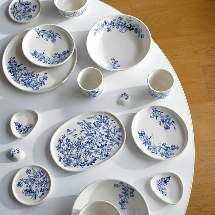 陶瓷餐具ARABIA手握杯圆盘可爱