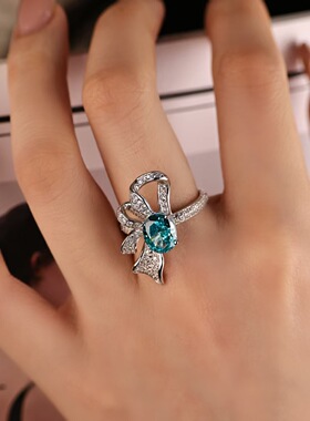 2克拉缎带蝴蝶结彩宝戒指