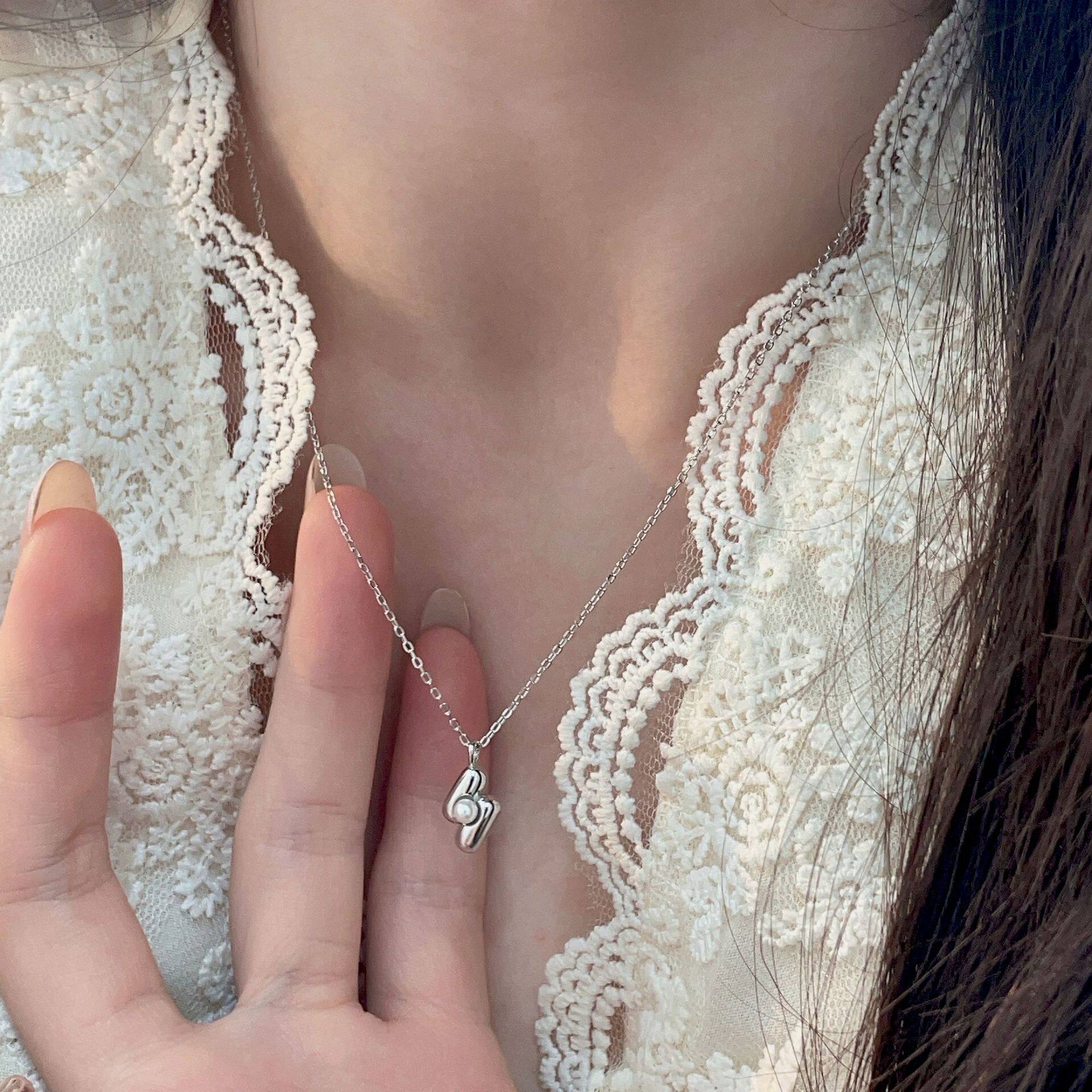 s925纯银原创设计珍珠项链女高级感冷淡风锁骨链小众轻奢配饰