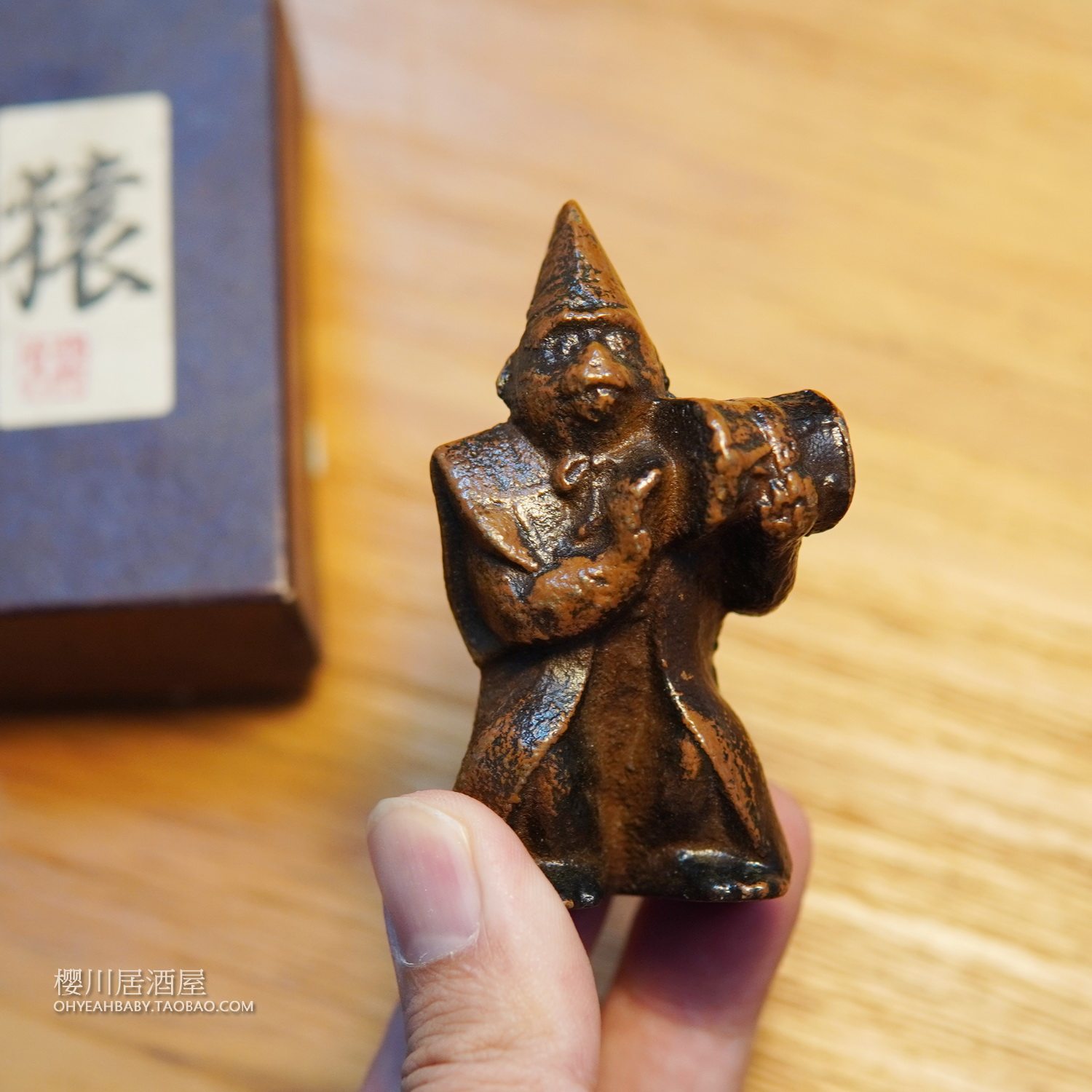 日本猿猴复古金属摆件猴子打鼓造型吗喽桌面日式造景装饰工艺品