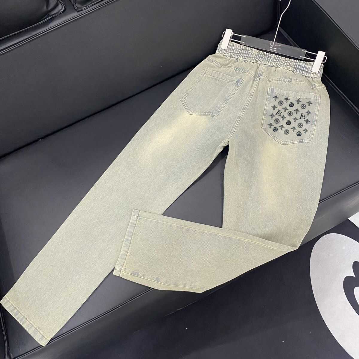 高街vibe潮牌小直筒修身牛仔裤