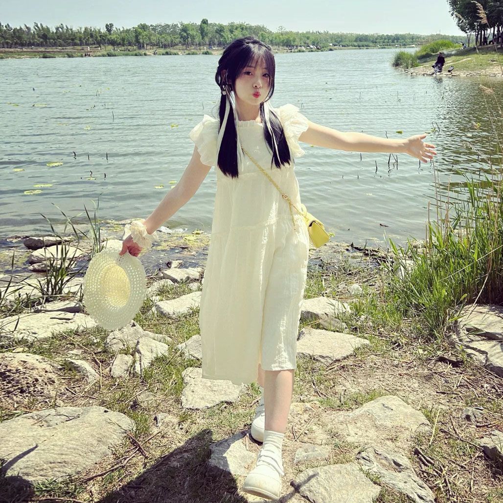 快手网红同款法式小飞袖木耳边连衣裙温柔风甜美宽松童装气质长裙