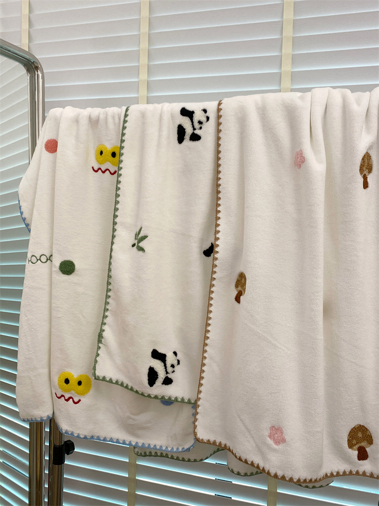 珊瑚绒加厚印花浴巾不掉毛吸水