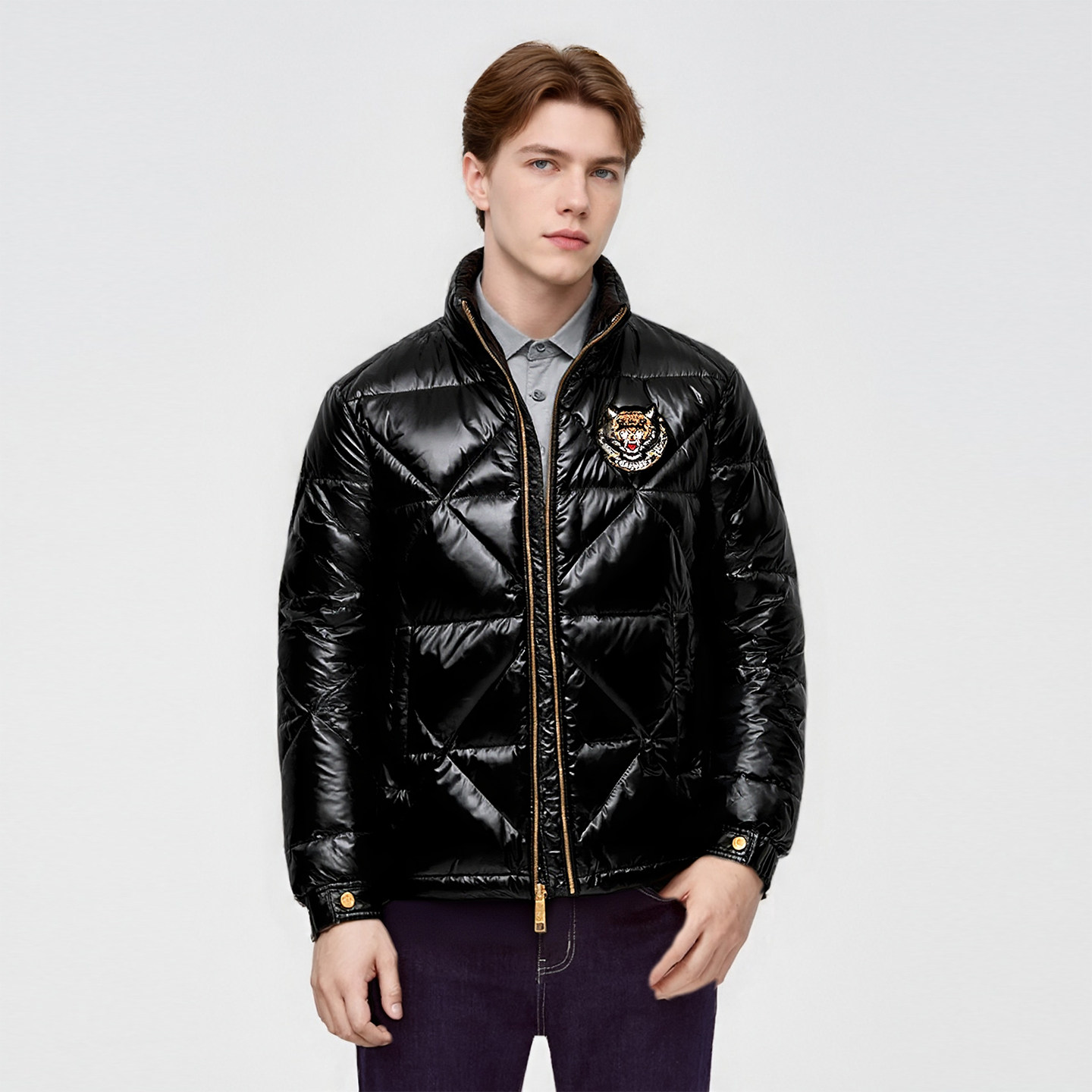 90白鸭绒 三防面料 精致刺绣男士立领加厚羽绒服冬季外套F938