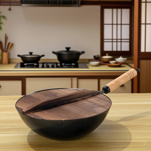 岛国原单 窒化铁无涂层32CM极铁不沾锅实木锅盖家用爆炒锅Q2254