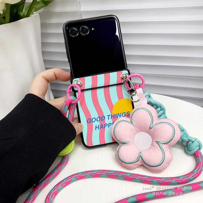 韩风ins小清新花朵适用摩托罗拉moto razr50ulta手机壳女款斜挎折叠屏Razr50皮纹保护套网红超火防摔新款挂绳