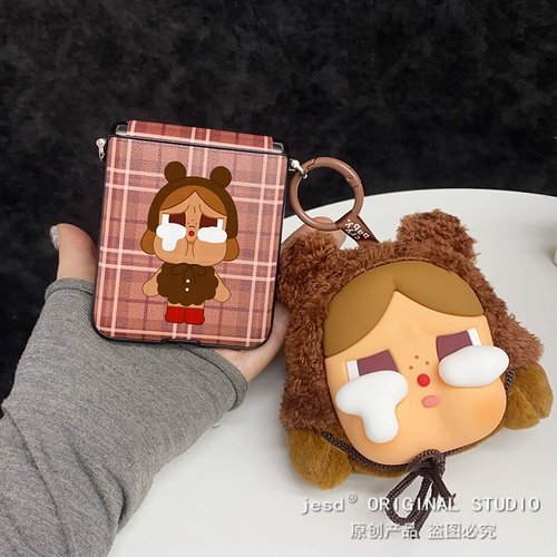 复古咖啡格子毛绒娃娃零钱包适用摩托罗拉razr50手机壳razr60ultra卡通可爱Moto razr50ultra保护套网红潮壳