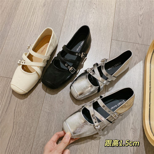 银色玛丽珍鞋交叉搭扣单鞋女2026韩版软底浅口平底豆豆鞋奶奶鞋女