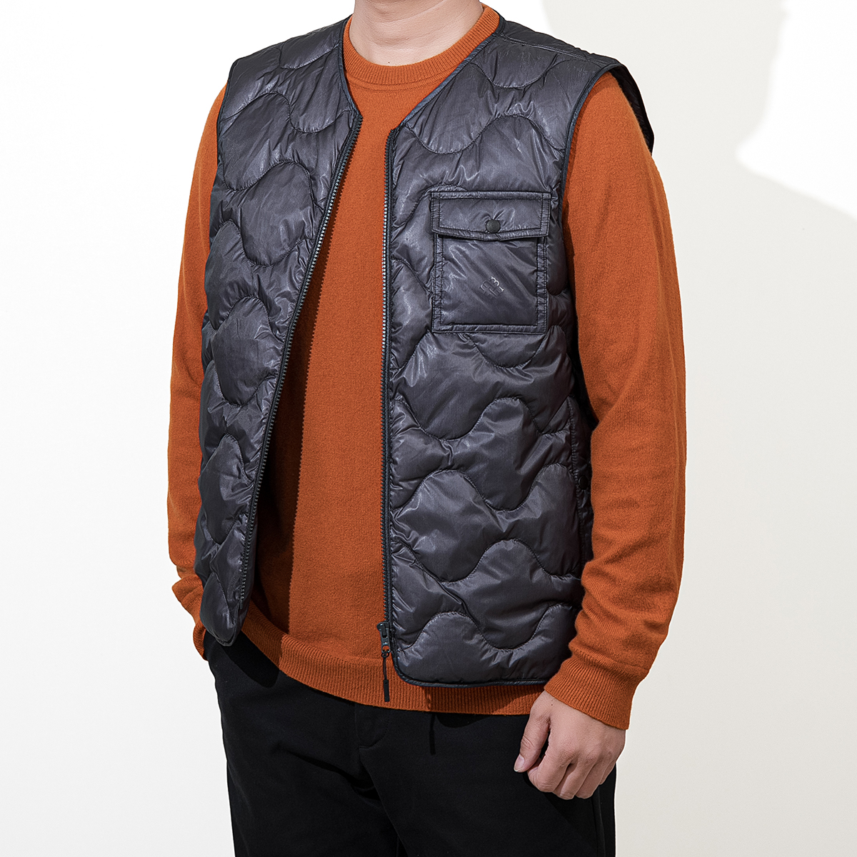 25冬玛汀满分叠搭羽弦拉链超薄7D轻量90鹅绒葫芦格无领背心马甲男