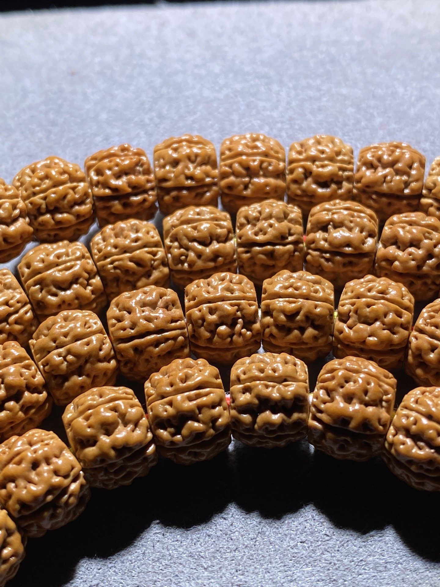 小金刚一代天然5瓣藏式盘龙108矮桩姜黄皮金刚菩提子文玩手串