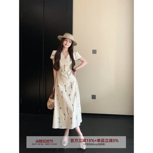 海湾恋人'莱赛尔蕾丝收腰连衣裙