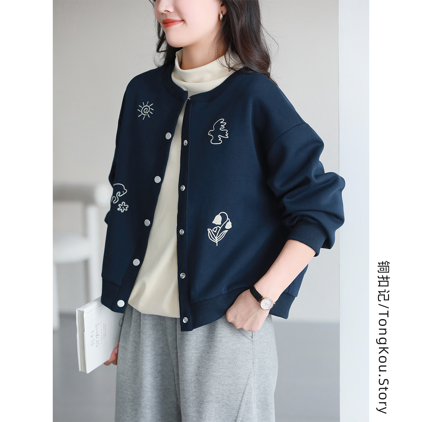 卡通刺绣外套女圆领休闲百搭