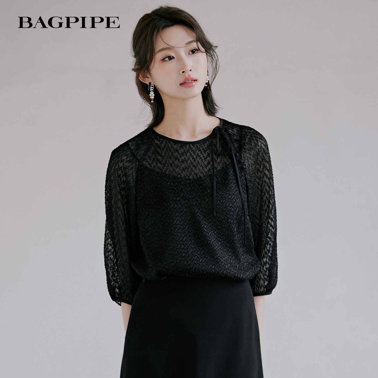 风笛2026秋季新款肌理蕾丝两件套上衣女系带泡泡中袖罩衫吊带套装
