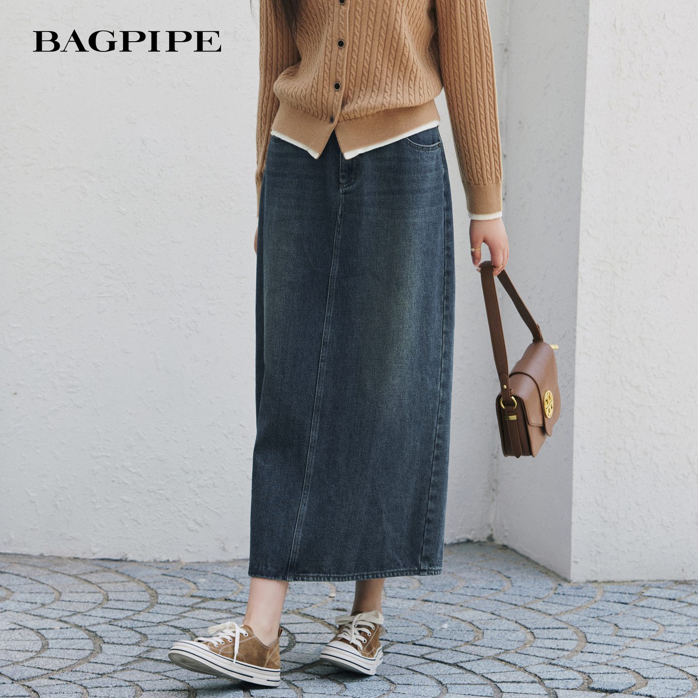 风笛2025冬季新款复古简约高腰修身显瘦窄版牛仔半身裙牛仔裙