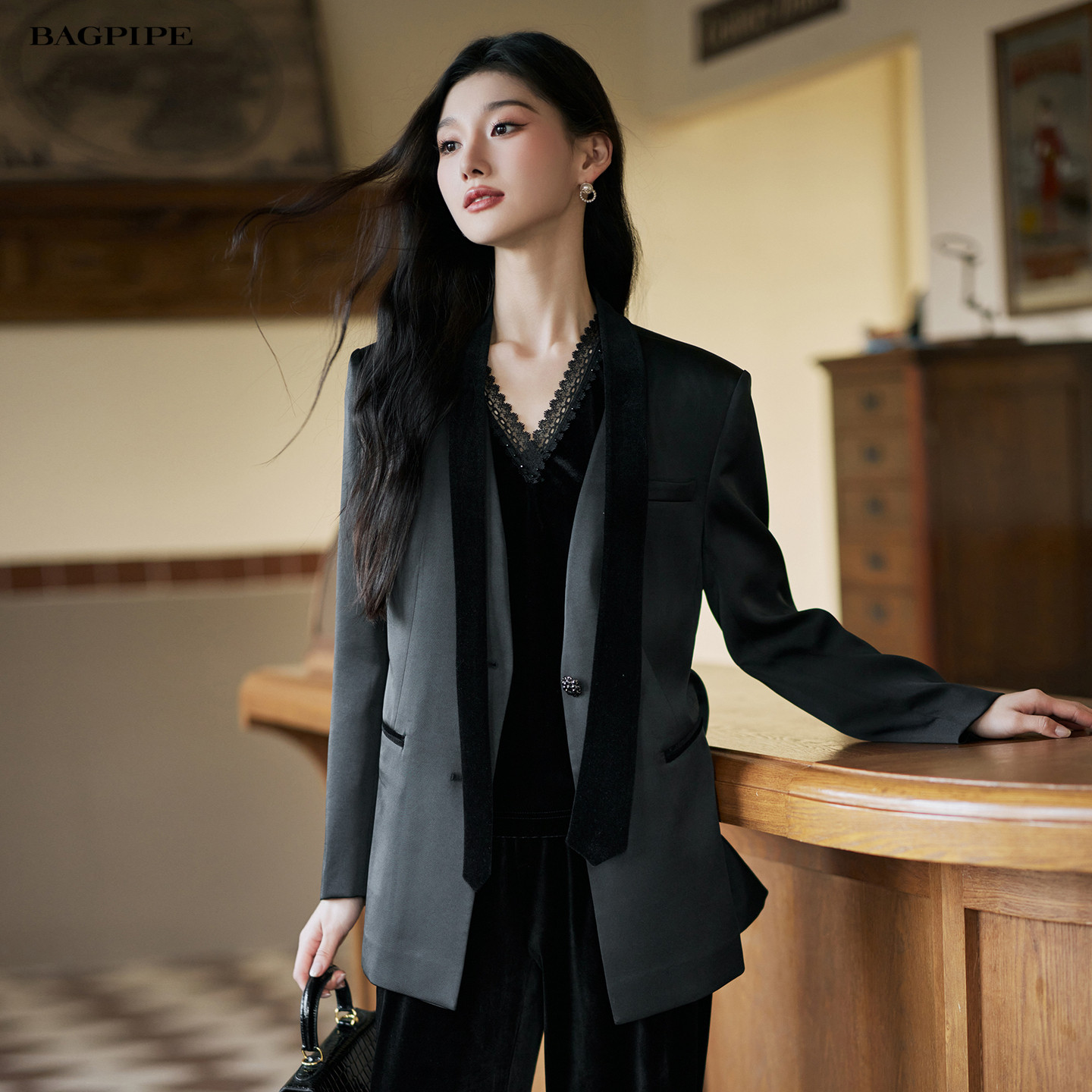 风笛2025秋季新款气质西装外套女设计感时髦休闲百搭宽松上衣女