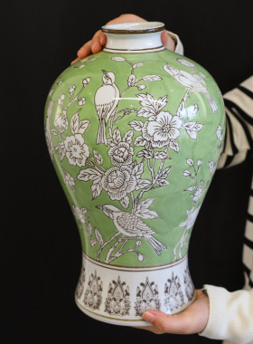 新中式青花瓷花瓶高级感家居陶瓷摆件梅瓶新中式水培插花花瓶