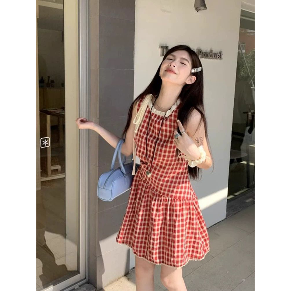 法式红色格子连衣裙女夏季新款时尚设计感绑带收腰无袖短款a字裙