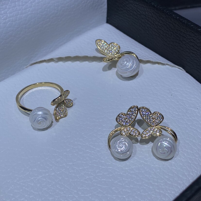 玫瑰人生蝶恋花德国手工雕刻无核玫瑰珍珠套装耳钉吊坠戒指S925银