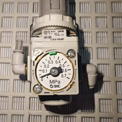 可议价精密调压阀ARP20K-01B-3的，实物图，需要
