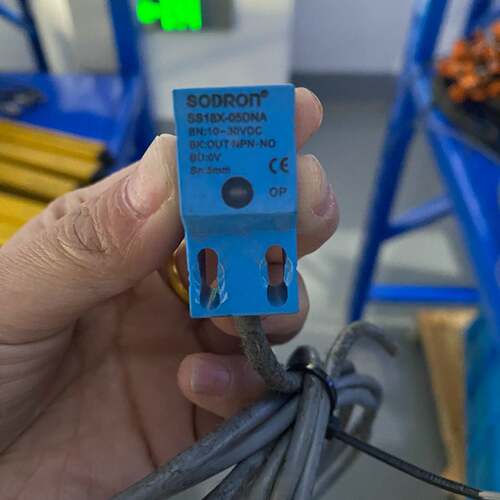 可维修SODRON接近开关 SB18X-05DNA，成色几乎，议价
